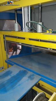 M�quina termoformadora autom�tica RenaMAK