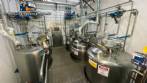 L�neas de tanques de mezcla de 500 l a 2000 l en acero inoxidable 316 con mezcladores Turbon Mixer Kroma y c�lulas de pesaje Metler Toledo