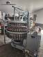 M�quina de llenado rotativa de acero inoxidable para bebidas carbonatadas y refrescos, 42 boquillas, KHS con lavadora Zegla.