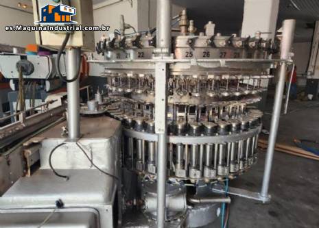 M�quina de llenado rotativa de acero inoxidable para bebidas carbonatadas y refrescos, 42 boquillas, KHS con lavadora Zegla.