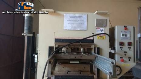 Prensa hidr�ulica para vulcanizaci�n de elast�meros Mastermac
