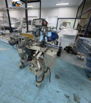 Etiquetadora autoadhesiva para botellas cil�ndricas Bauch Campos