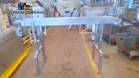Cinta transportadora de 260 x 2000 mm, totalmente de acero inoxidable.