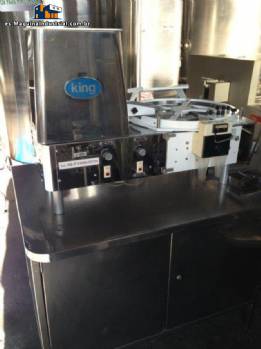 M�quina para la dosificaci�n de comprimidos en botellas King