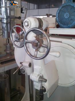 Mezclador con tenedor para Panettone