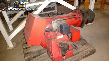Quemador para caldera de gas�leo industrial Riello
