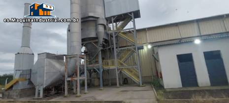 Secador por pulverizaci�n Termopros de acero inoxidable con atomizador y una producci�n de 1.900 kg por hora.