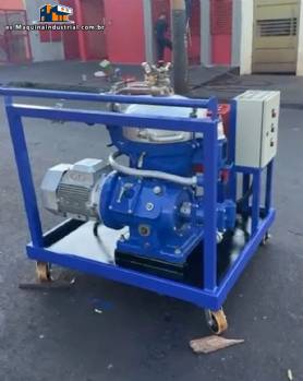 Separador centrfugo montado sobre patines para la limpieza de aceites de sistemas hidrulicos y similares Alfa Laval