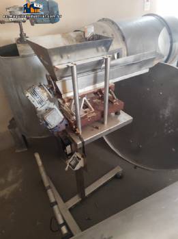L�nea de producci�n de paja de patata extrafina y ondulada, con capacidad de producci�n por lotes de hasta 1000 kg por hora.