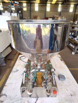 Llenadora de sobremesa de acero inoxidable para líquidos y productos viscosos Llenadora de sobremesa de acero inoxidable para líquidos y productos viscosos