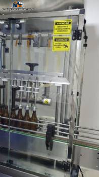 Llenadora lineal con 4 boquillas de acero inoxidable Llenadora lineal con 4 boquillas de acero inoxidable