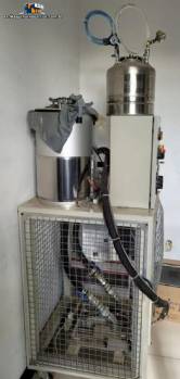 Máquina dosificadora y llenadora automática Sanctis para epoxi de dos componentes. Máquina dosificadora y llenadora automática Sanctis para epoxi de dos componentes.