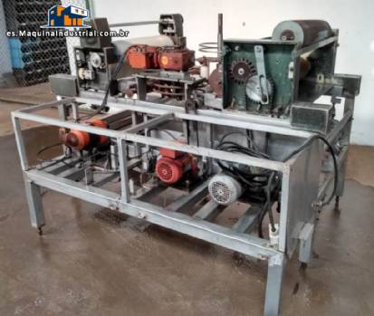 Máquina para cremar, llenar, formar y prensar láminas de oblea. Máquina para cremar, llenar, formar y prensar láminas de oblea.